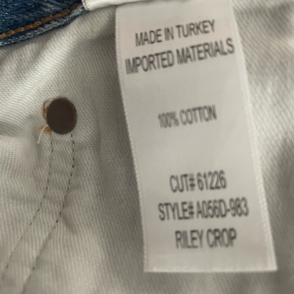 NWOT Agolde Riley Crop size 32 - Picture 13 of 15